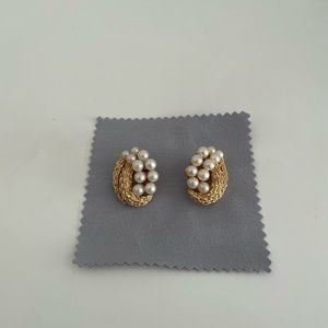 Vintage clip earring